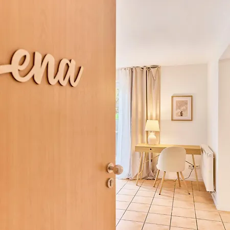 Lena Ihre Ruhepause Mit Terrasse In Διαμέρισμα