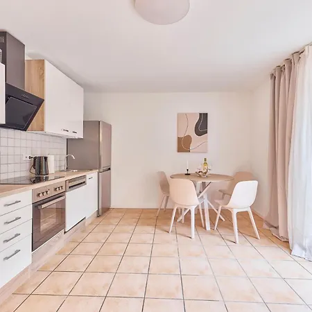 Lena Ihre Ruhepause Mit Terrasse In Apartamento